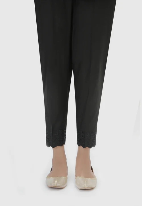 Embroidered Cambric Cigeratte Pants - Black
